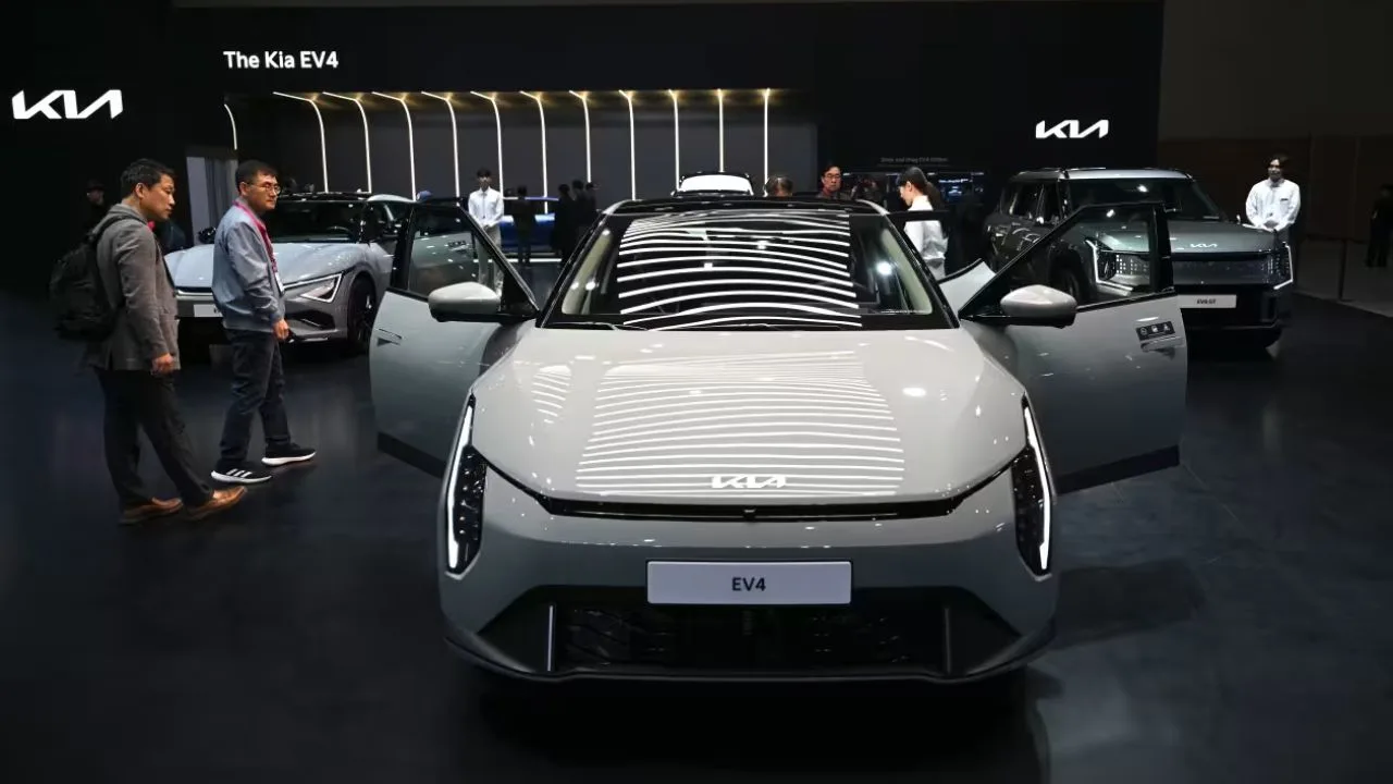 Kia EV4 2026